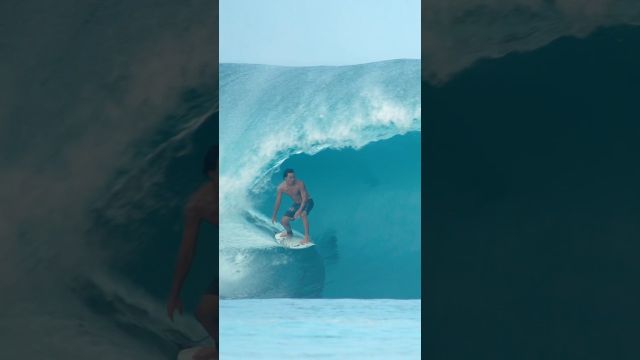 Sharing is caring🤗Nate Florence lets a HOLLOW one go to Barron Mamiya. 🌊💨
