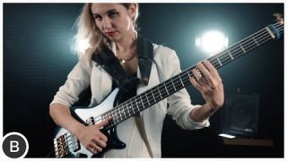 BRILLIANT BASS SOLO!